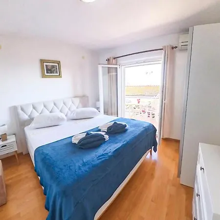 Bogumilla Daire Makarska