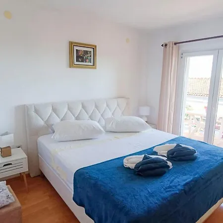 Bogumilla * Makarska